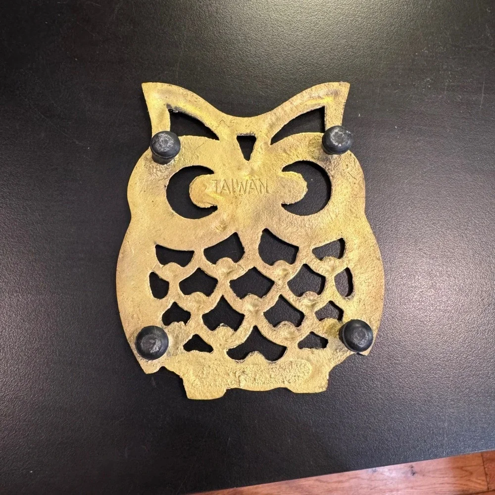 Vintage Owl Trivet Kitchen Home Decor Gold Brass Mid Century Taiwan 5.5in
